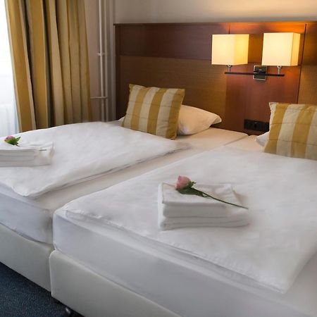 Hotel Marttel Karlsbad Buitenkant foto