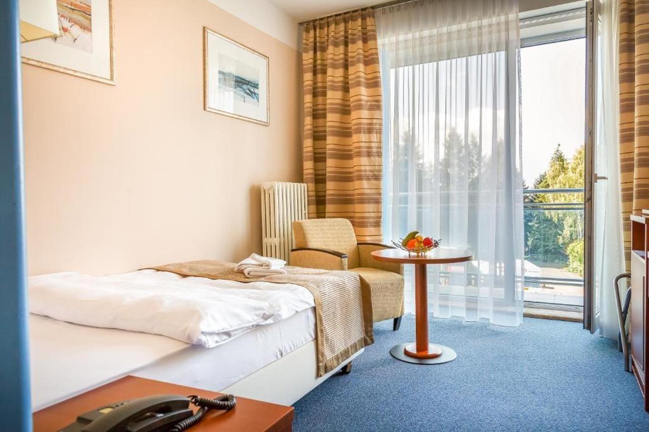 Hotel Marttel Karlsbad Buitenkant foto