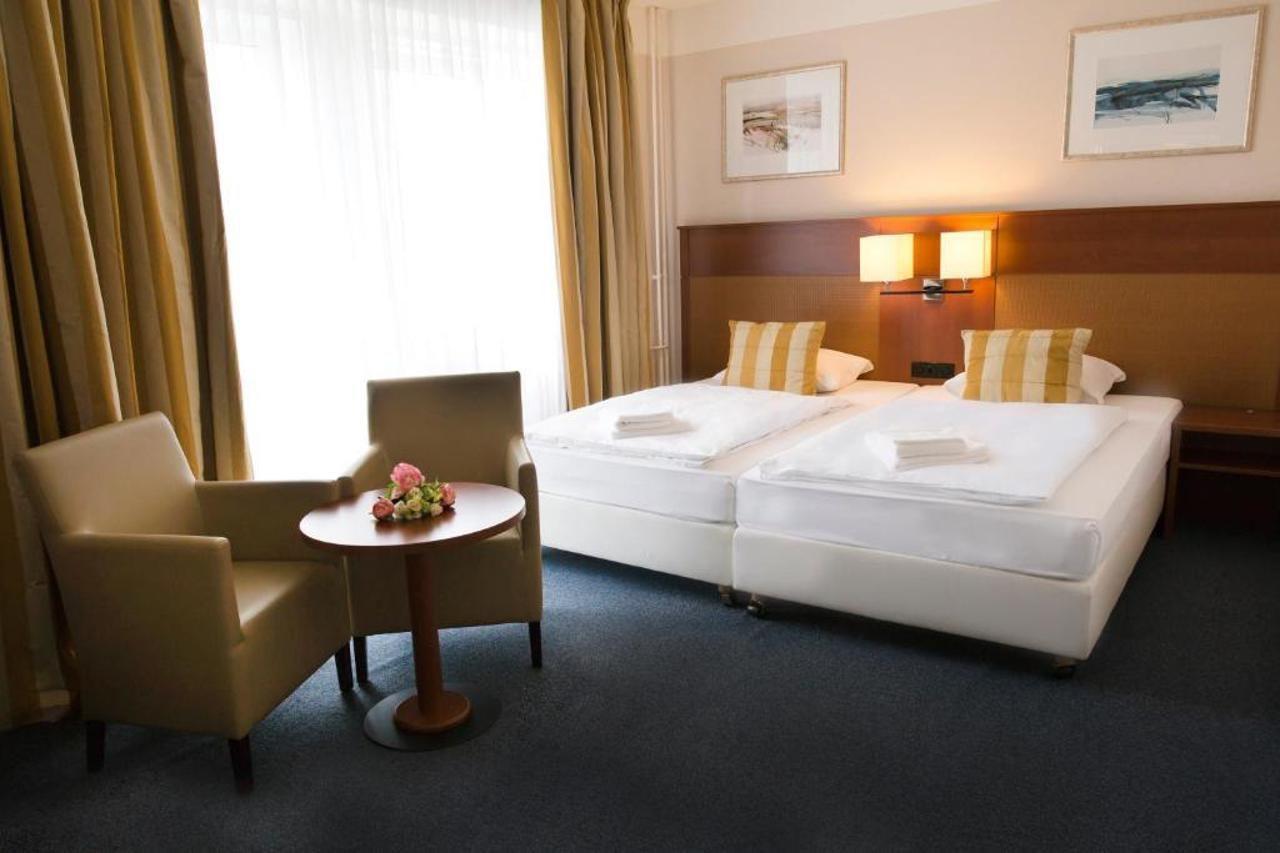 Hotel Marttel Karlsbad Buitenkant foto