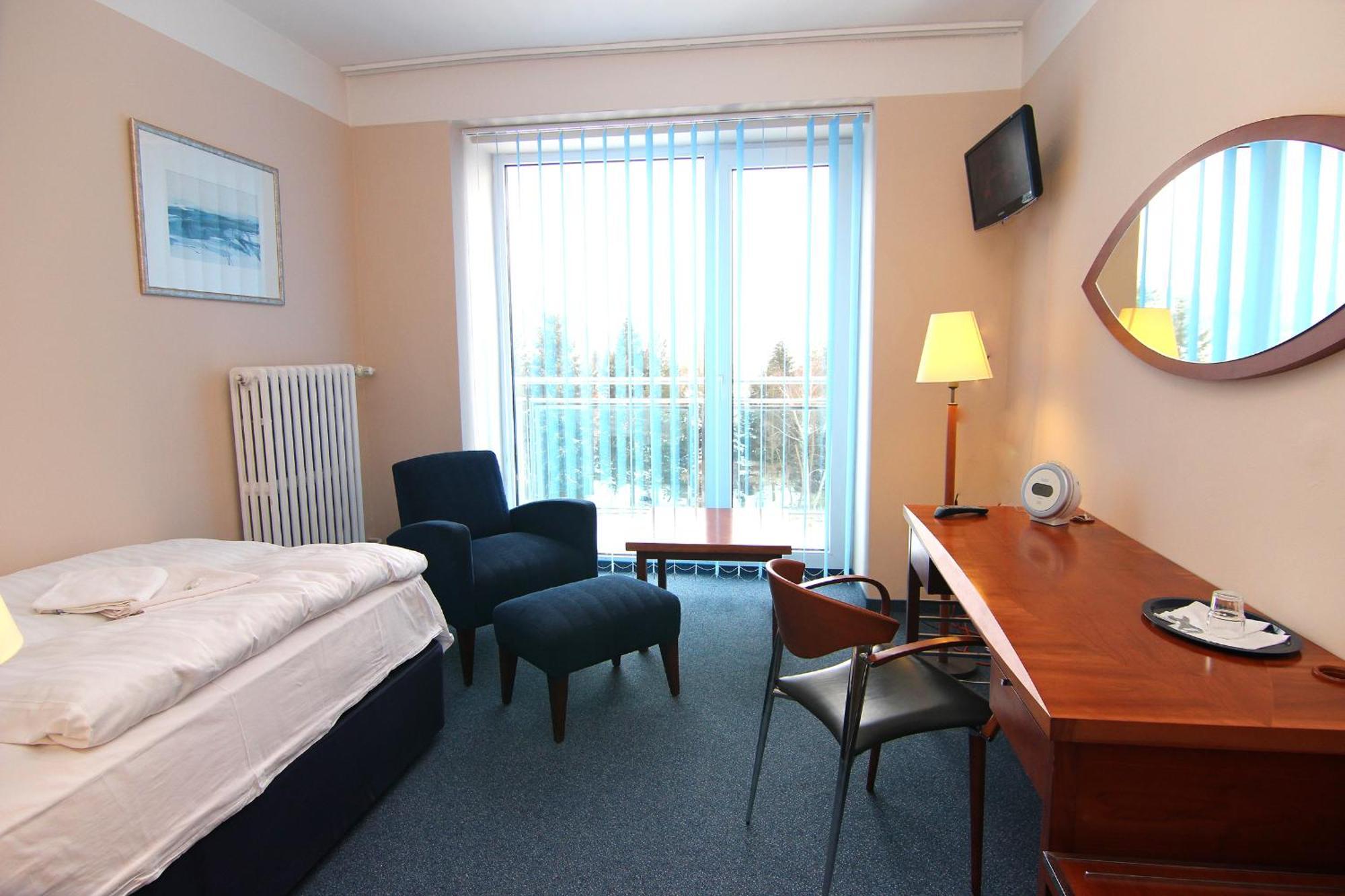 Hotel Marttel Karlsbad Buitenkant foto