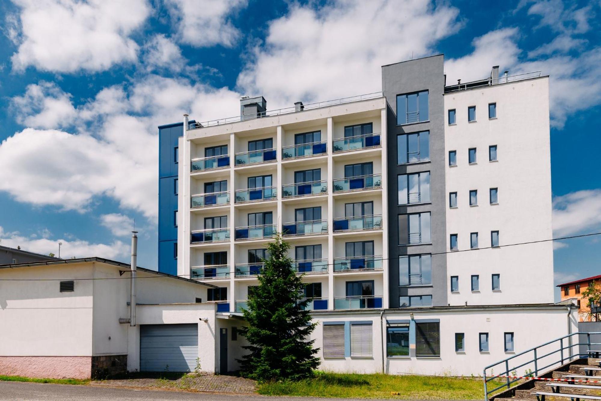 Hotel Marttel Karlsbad Buitenkant foto