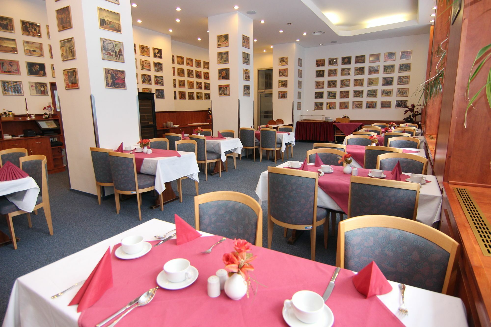 Hotel Marttel Karlsbad Buitenkant foto