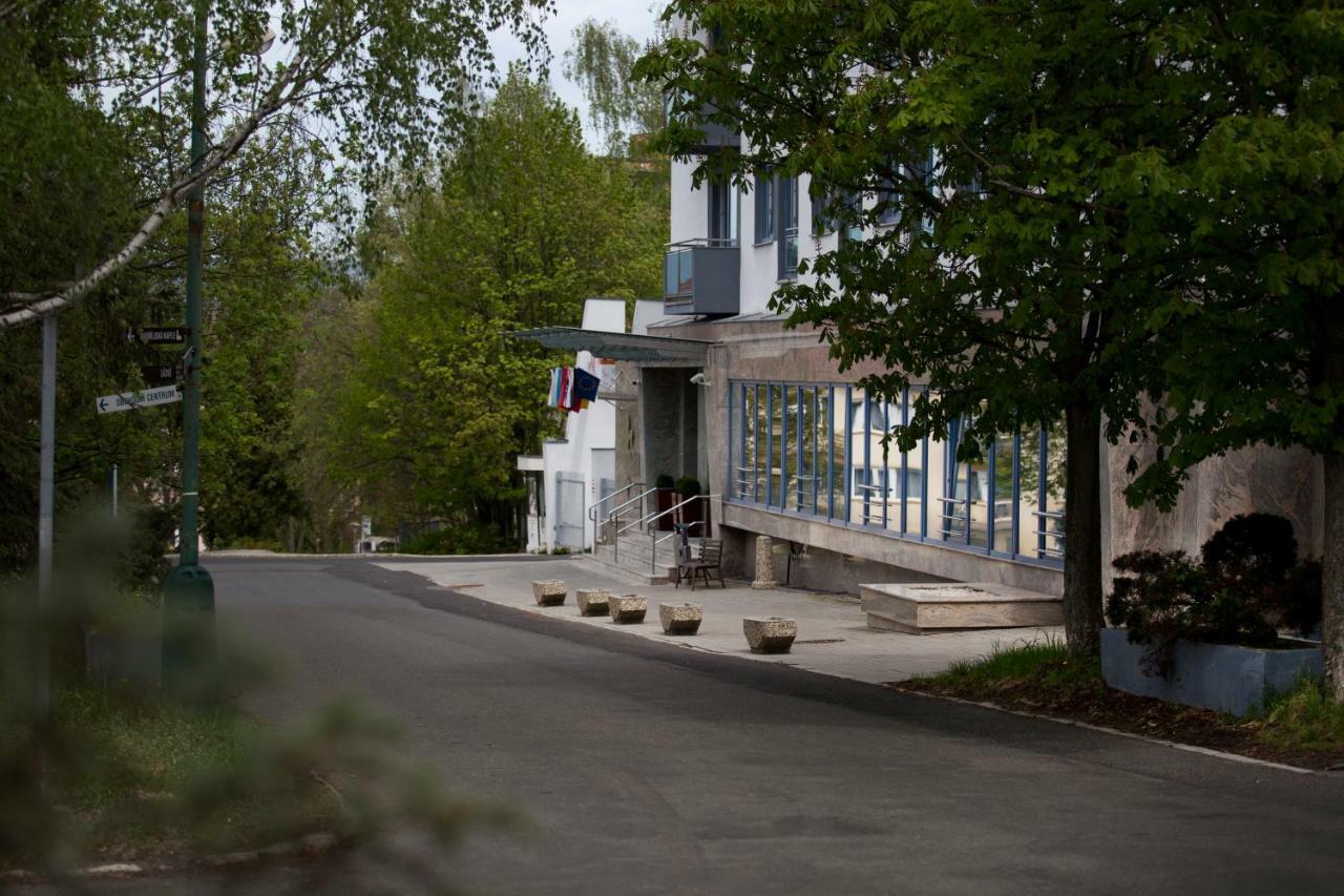 Hotel Marttel Karlsbad Buitenkant foto